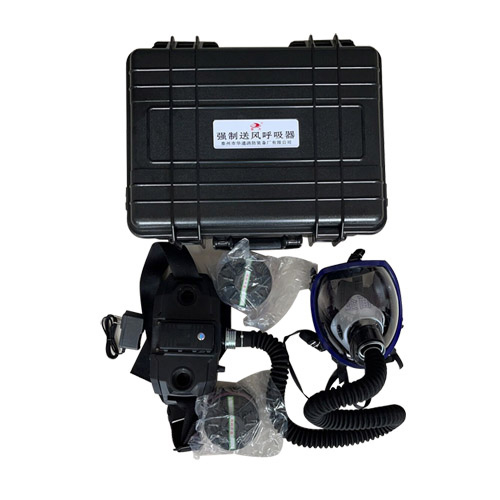 強制(zhì)送風(fēng)呼吸器(qì)